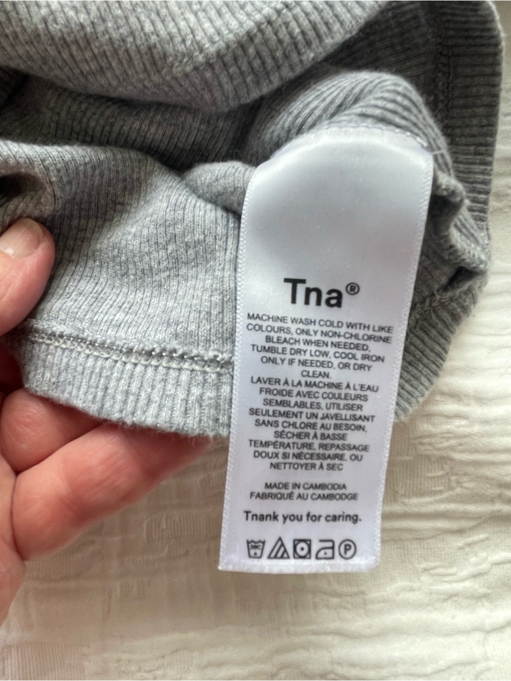 TNA Two-Tone Ribbed Cropped Baseball Raglan Tee in size M - Picture 3 of 6